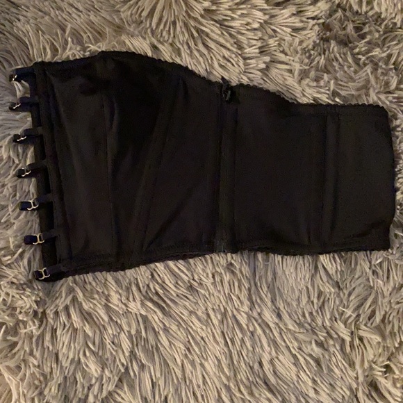 Victoria Secret Bra - Picture 7 of 9